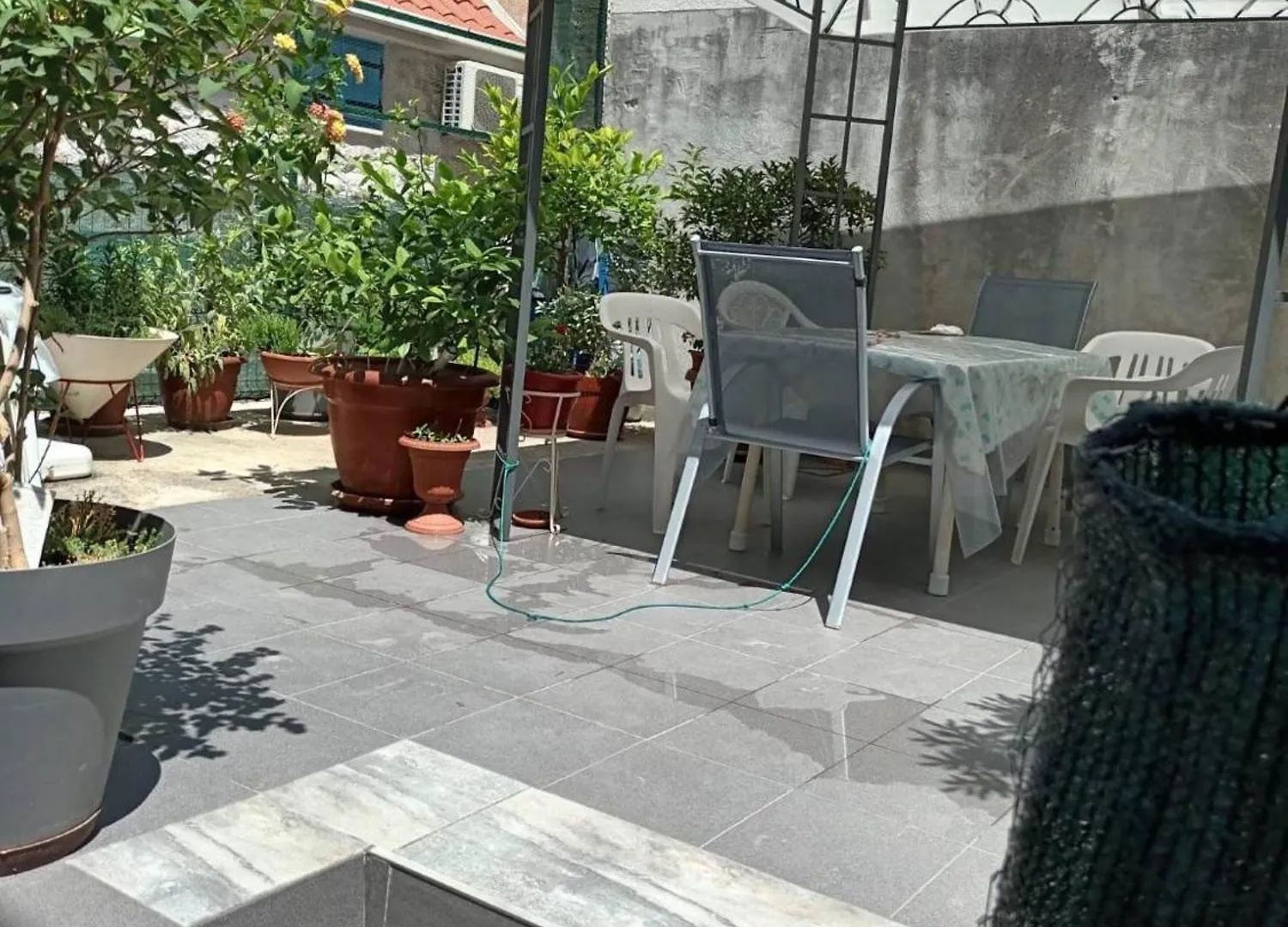 Cozy Studio Apartments With Terrace Near Kastela Promenade