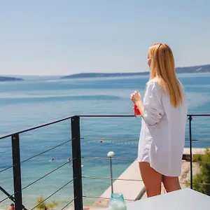 Hotel Stacija, Kaštela